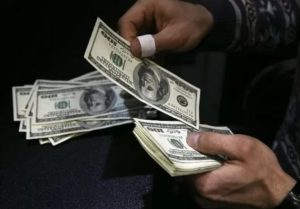 EWF | Dominasi Dolar AS Kembali Menguat, Pangsa Transaksi Global Tembus 51,1%