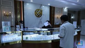 EWF | Harga Emas Galeri 24, UBS, Antam dan Antam Retro Hari Ini Jatuh Semua