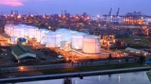 EWF | Harga Minyak Ngegas 6 Persen ke US$96 Imbas Selat Hormuz Ditutup Lagi