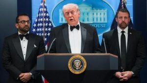 EWF | Muncul Usai Penembakan, Trump Bilang Presiden AS Pekerjaan Berbahaya