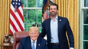EWF | Negosiasi Iran Berlanjut, Trump Bakal Absen di Pernikahan Putranya