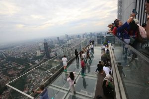 EWF | Porsi Investasi Asing Cuma 1,8%, Ekonom: Perizinan Masih Berlarut-larut