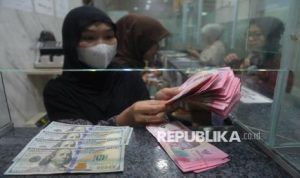 EWF | Rupiah Melemah, Pakar Wanti-Wanti Kenaikan Harga Produk Impor dan BBM Nonsubsidi