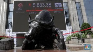 EWF | Rupiah Terus Melemah, Deretan Emiten Punya Utang Dolar Ini Menangis