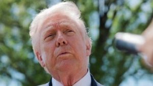 EWF | Trump Pede Bakal Caplok Kuba dalam Sekejap, Pamer Punya Kapal Abraham Lincoln