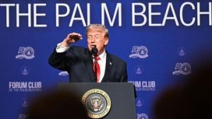 EWF | Trump Tegaskan Tak Butuh Bantuan China Akhiri Perang dengan Iran