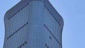 EWF | Pesawat Tabrak Gedung Tertinggi di Beijing, Pilot Tewas-13 Orang Luka