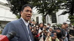 EWF | Purbaya Bakal Hajar Oknum di Pelabuhan Jika Minta Bayaran Pakai Dolar
