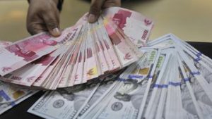 EWF | Rupiah Tertekan ke Rp17.817 Per Dolar AS Pagi Ini