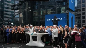 EWF | Selain Elon Musk, Ini Pemegang Saham Terbesar SpaceX