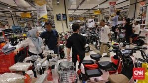 EWF | Sepeda Listrik Harga Miring Rp3 Jutaan Cuma di Transmart Full Day Sale