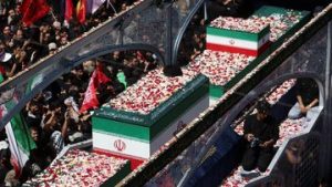 EWF | ‘Air Mata Palsu’, Tudingan Trump ke Pelayat yang Banjiri Pemakaman Khamenei