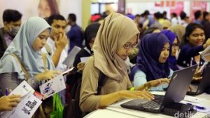 EWF | Fresh Graduate Masuk Industri Ini, Gajinya Bisa 2 Kali Lipat UMR