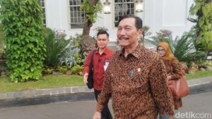 EWF | Luhut Usul ke Prabowo Digitalisasi Bansos Diperluas Jadi 100 Kabupaten/Kota