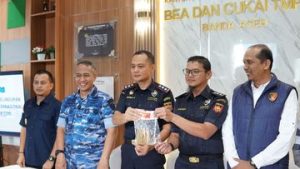 EWF | Mau Bawa Kabur Emas Rp 7,25 M ke Malaysia, 1 WNA Diamankan Bea Cukai