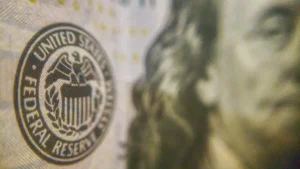 EWF | The Fed Pangkas Suku Bunga Berpotensi Kerek Harga Emas