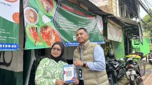 EWF | Warung Betawi H. Muhayar Bertahan Hampir 50 Tahun, Kini Pengelolaan Keuangannya Makin Rapi Sejak Kenal Bank Digital