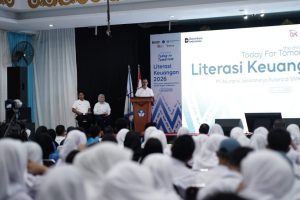 EWF | Dukung Generasi Cerdas Finansial, Jasaraharja Putera Edukasi 300 Siswa di Makassar
