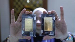 EWF | Harga Emas Pegadaian Galeri 24, UBS dan Antam Hari Ini Turun Semua