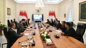 EQUITYWORLD FUTURES JAKARTA | Ketemu Gibran, Ini Oleh-Oleh Peserta Magang Kenshusei