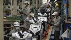 EWF | PMI Pulih, Mampukah Industri Kembali Jadi Mesin Penyerap Tenaga Kerja?
