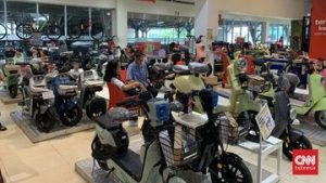 EQUITYWORLD FUTURES JAKARTA | Semarak HUT RI, Sepeda Listrik Diskon Jutaan Rupiah di Transmart