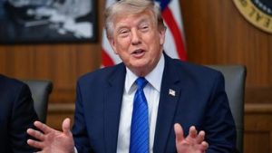 EWF | Trump Ancam Serang Iran Besar-besaran Jika Hormuz Tak Dibuka Segera