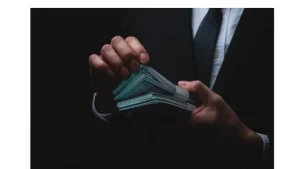 EQUITYWORLD FUTURES JAKARTA | Geluti AI, Pendiri Startup Ini Jadi Orang Terkaya Termuda versi Forbes 400