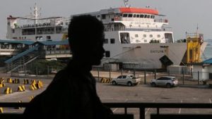 EQUITYWORLD FUTURES JAKARTA | Gunung Anak Krakatau Erupsi, Penyeberangan Merak-Bakauheni Masih Normal