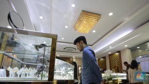 EQUITYWORLD FUTURES JAKARTA | Harga Emas Galeri 24, UBS, Antam dan Antam Retro Hari ini, Ada yang Naik