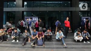 EQUITYWORLD FUTURES JAKARTA | Pengangguran Usia Muda Tinggi, Perusahaan Malah Sulit Cari Pekerja