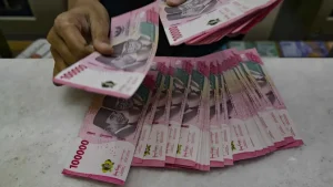 EQUITYWORLD FUTURES JAKARTA | Top 3: Meneropong Arah Rupiah di Tengah Sentimen Geopolitik
