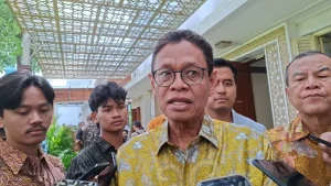 EQUITYWORLD FUTURES JAKARTA | China Hentikan Ekspor BBM, Kementerian ESDM Berburu Sumber Impor Alternatif