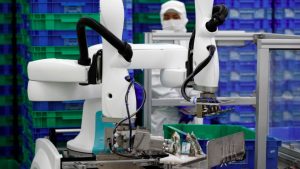 EQUITYWORLD FUTURES JAKARTA | Gantikan Pekerja, Ini Negara dengan Robot Terbanyak per Pekerja Pabrik