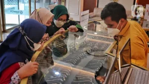 EQUITYWORLD FUTURES JAKARTA | Harga Emas Antam 28 Oktober 2026 Lebih Mahal Rp 20 Ribu, Simak Rincian di Sini