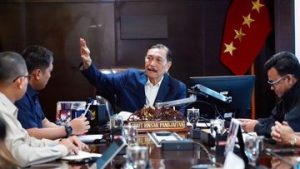 EQUITYWORLD FUTURES JAKARTA | Luhut Minta Investor Tak Ragu: Indonesia Tidak Akan Kolaps!