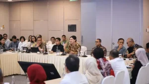 EQUITYWORLD FUTURES JAKARTA | OJK dan SRO Bertemu Analis hingga Finfluencer, Tampung Masukan Reformasi Pasar Modal