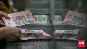EQUITYWORLD FUTURES JAKARTA | Rupiah Dibuka Bangkit Tipis ke Rp17.900 Jelang Akhir Pekan