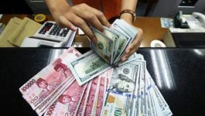 EQUITYWORLD FUTURES JAKARTA | Rupiah Dibuka Melemah ke Rp17.887 per Dolar AS Senin Pagi